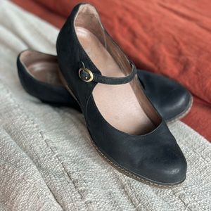 Dansko Loralie womens size 8 wedge